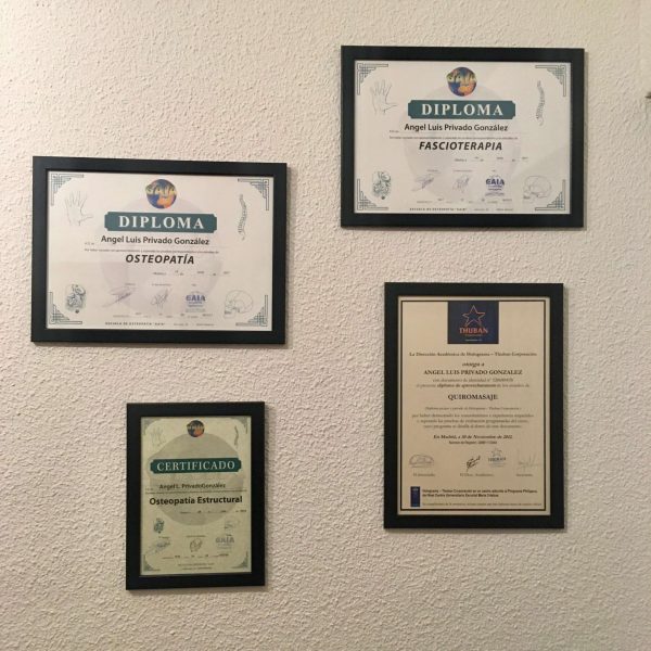 Diplomas osteopatía, fascioterapia y quiromasaje Diplomas osteopatía, fascioterapia y quiromasaje